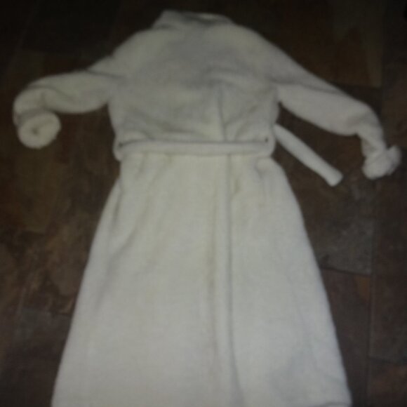 Nordstrom Robe Spa ivory/off white Soft Plush fleece Sherpa Belt/wrap Women L - Picture 12 of 12